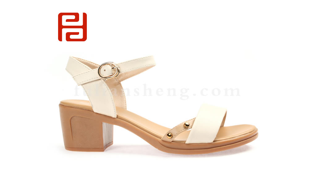 福連升涼鞋中跟粗跟橡膠底媽媽鞋 一字帶露趾百搭休閑女鞋圖片