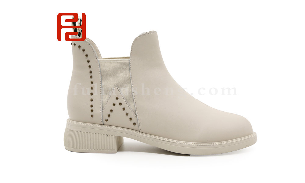 福連升2020冬季新款女牛皮真皮英倫風(fēng)網(wǎng)紅一腳蹬及踝靴圖片