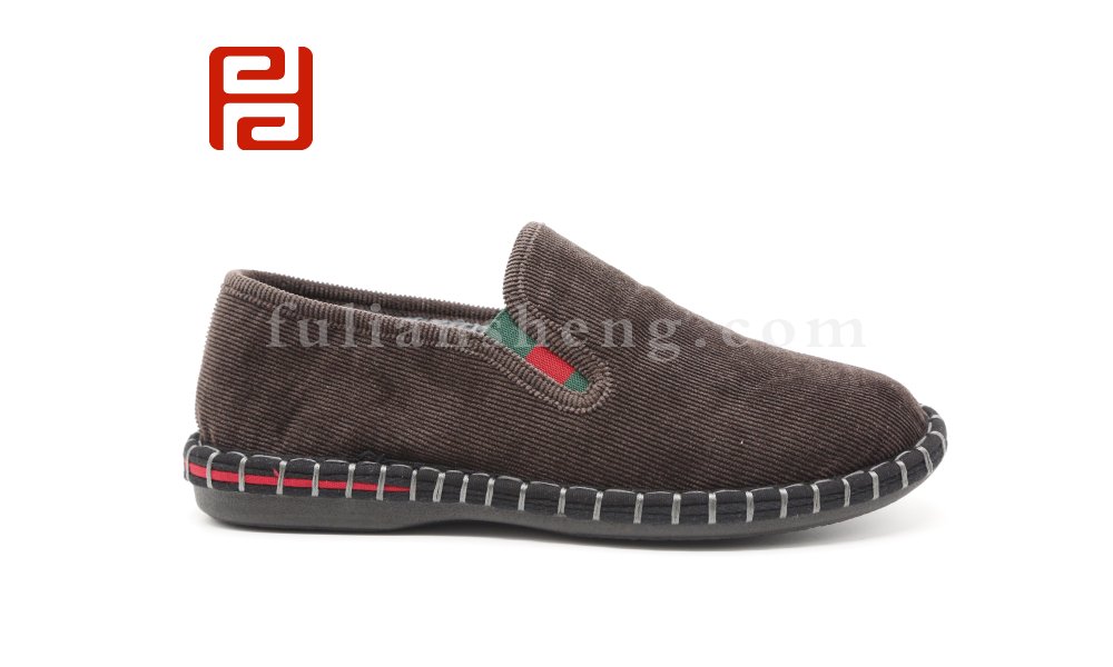 福連升老北京布鞋男精神小伙社會保暖中國風(fēng)一腳蹬休閑鞋圖片