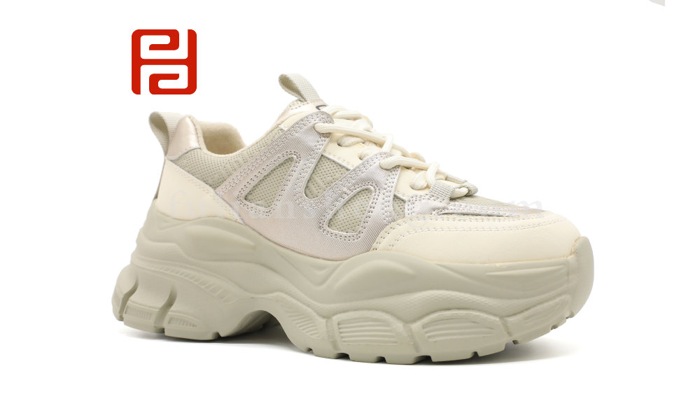 福連升冬季新款運(yùn)動生活女鞋時(shí)尚運(yùn)動老爹鞋