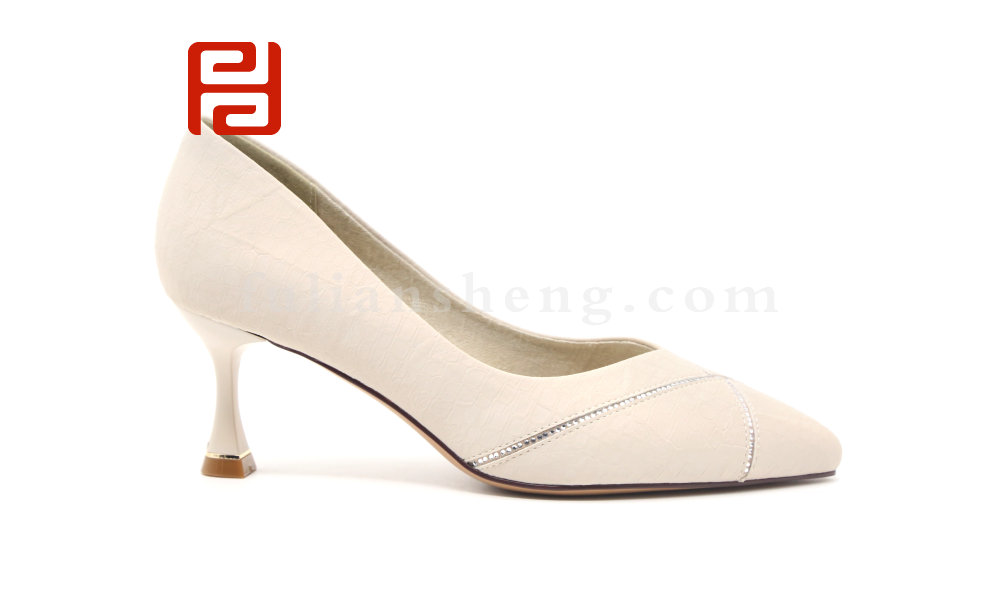 福連升舒適尖頭細(xì)高跟鞋女簡約氣質(zhì)單鞋職業(yè)工作女鞋圖片