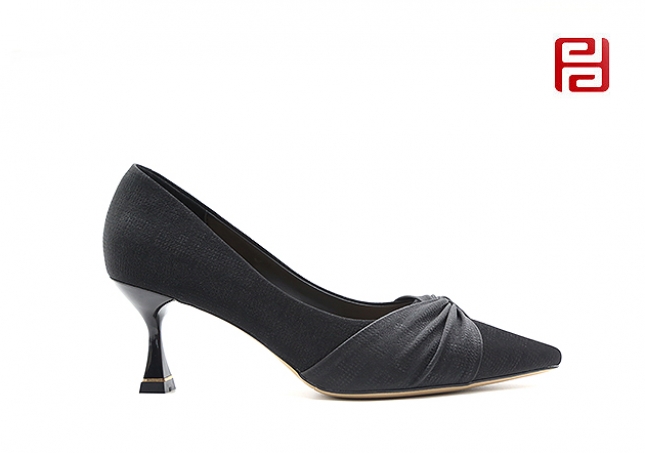 尖頭中跟鞋 魅力時(shí)裝女鞋