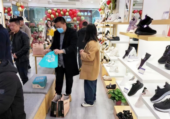 實(shí)體鞋店的鞋子利潤(rùn)多大才賺錢(qián)？