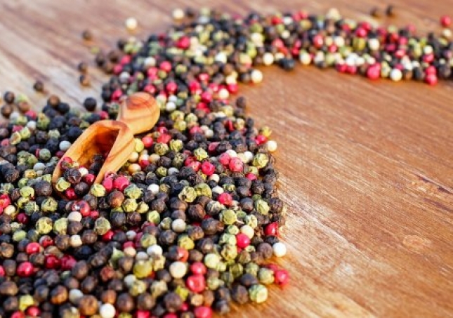 花椒泡腳治風(fēng)濕-花椒和紅火麻泡腳能制風(fēng)濕病嗎