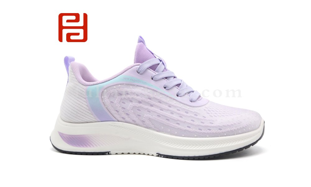 春季透氣休閑運(yùn)動(dòng)鞋時(shí)尚運(yùn)動(dòng)女鞋冰絲紗架軟底鞋子